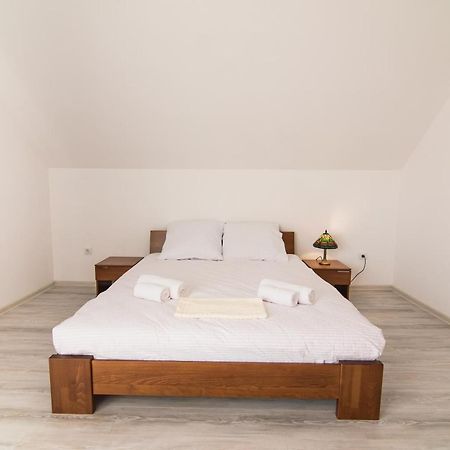 Apartmán Margit Sziget Svaljava Exteriér fotografie